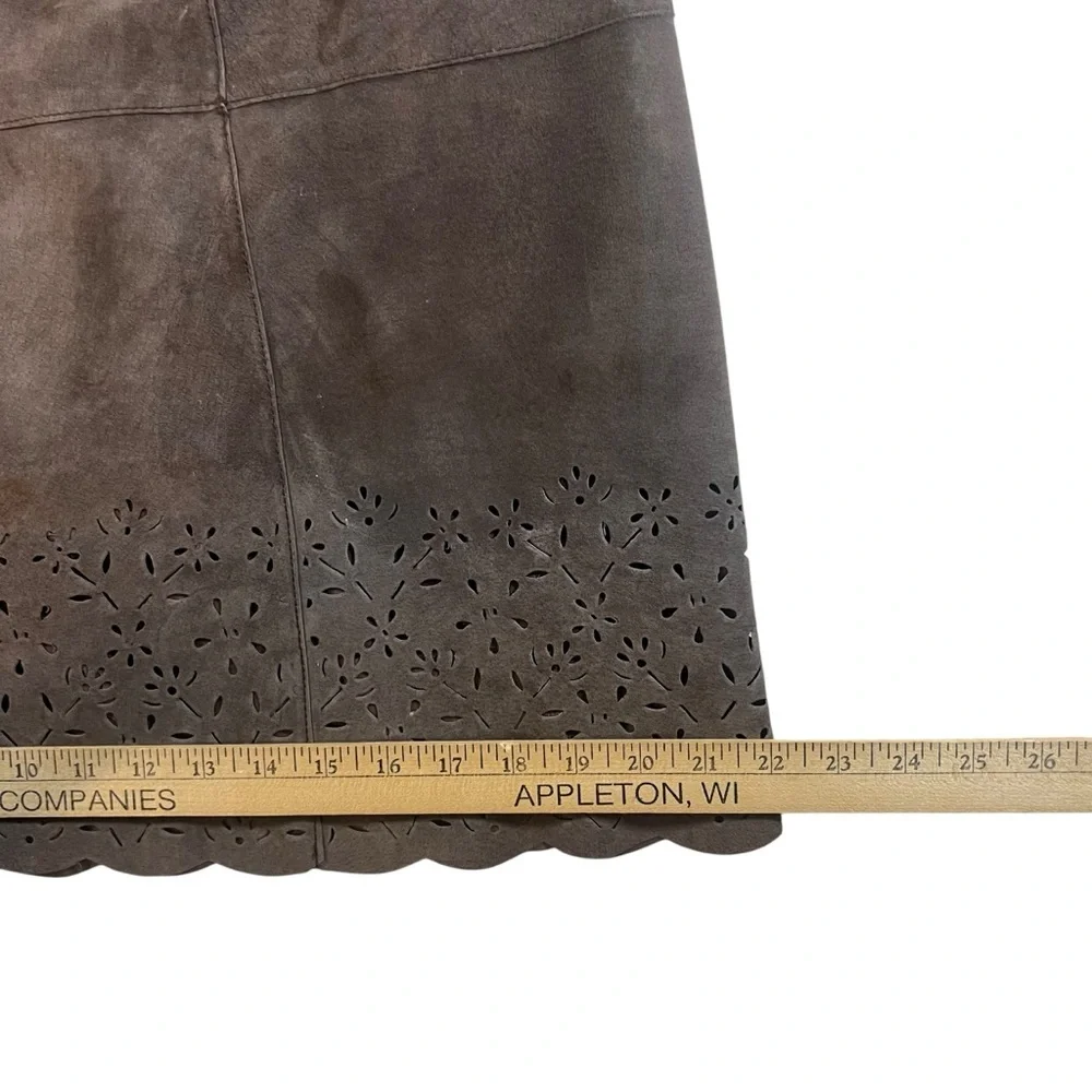 ISAAC MIZRAHI for Target | Suede Leather Skirt Size 6 - Picture 8 of 10